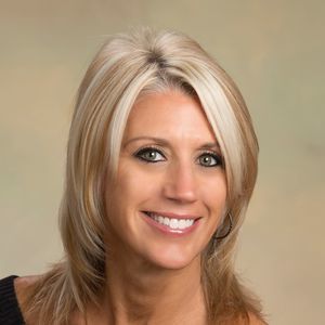 Meet your Posher, Della